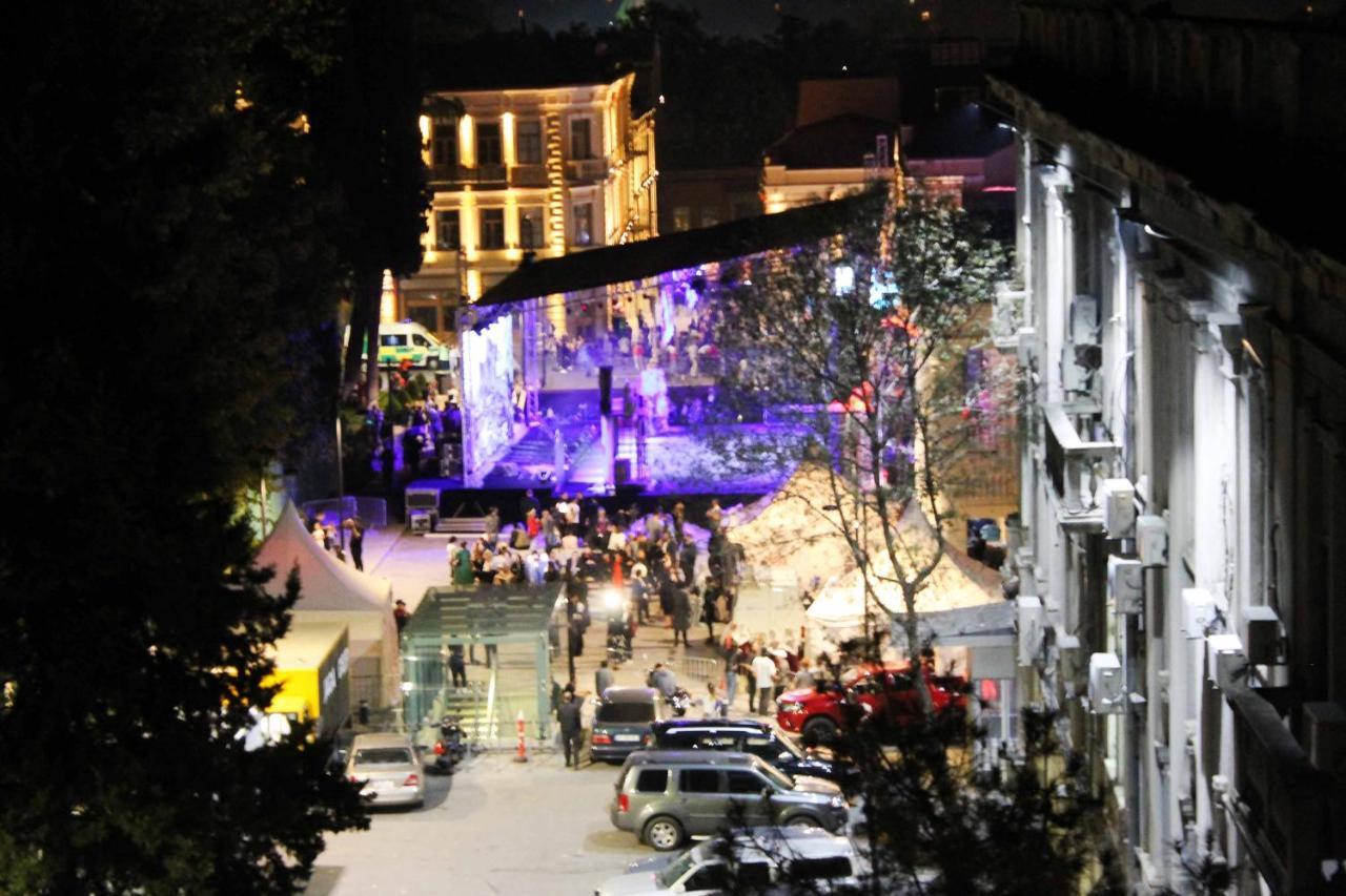 Hotel Twins à Tbilissi Extérieur photo